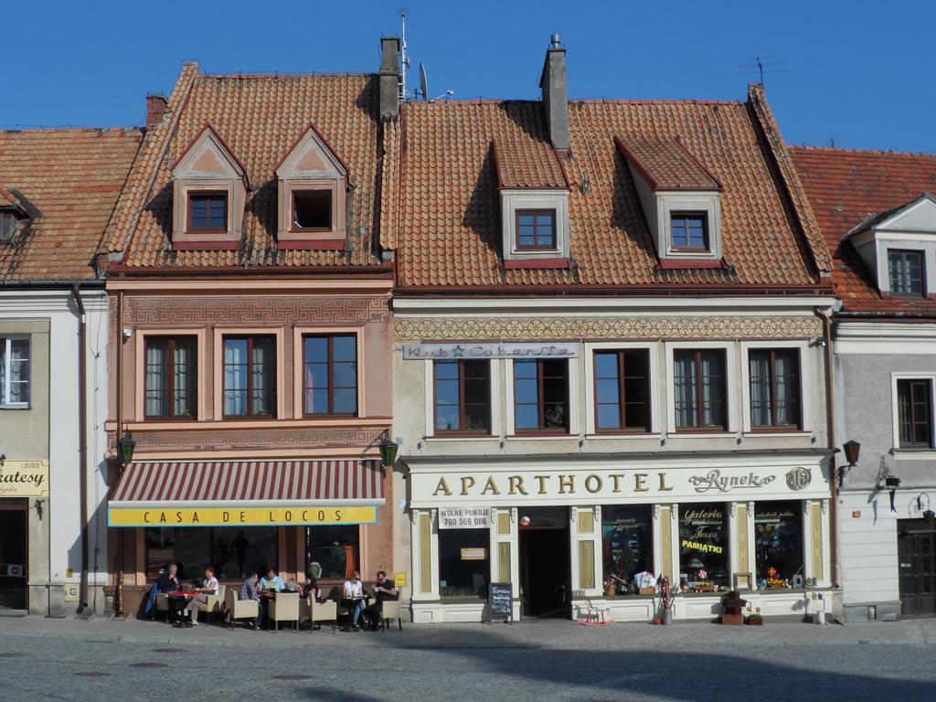 Rynek 16 Aparthotel ซานดอเมียร์ช ภายนอก รูปภาพ