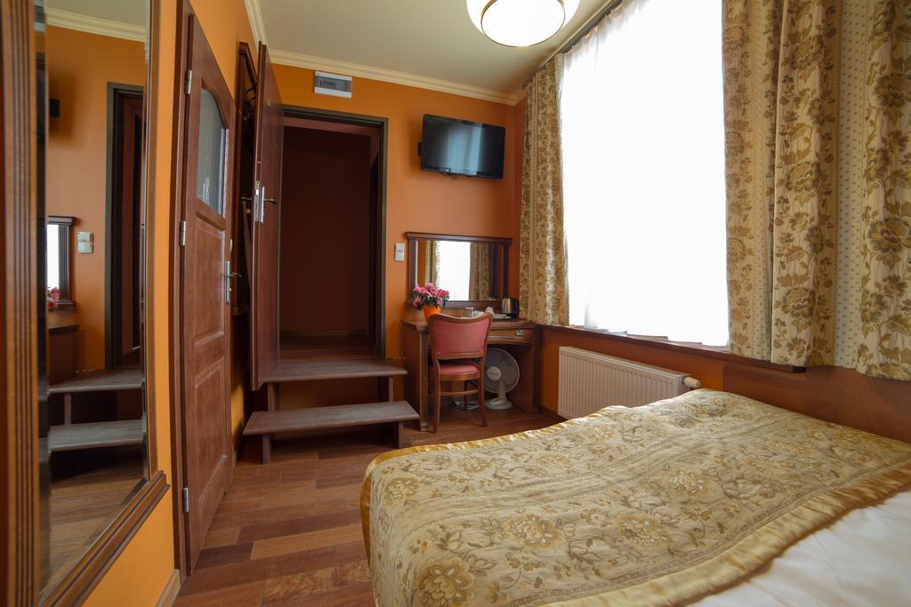 Rynek 16 Aparthotel ซานดอเมียร์ช ภายนอก รูปภาพ